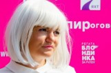Блондинка за рулем 2018