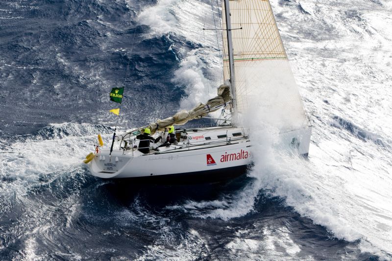 Beneteau 40.7, Air Malta Falcon, яхта, яхта фото, парусная яхта, новости
