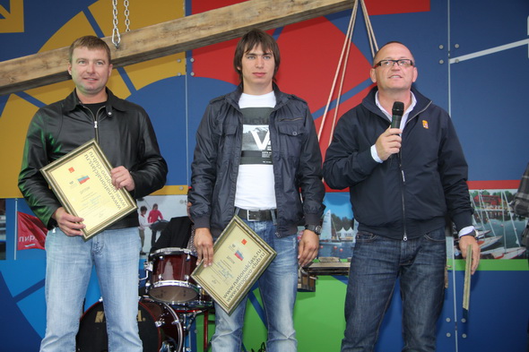 яхта фото, яхтсмены, яхт клуб пирогово, регата 2010