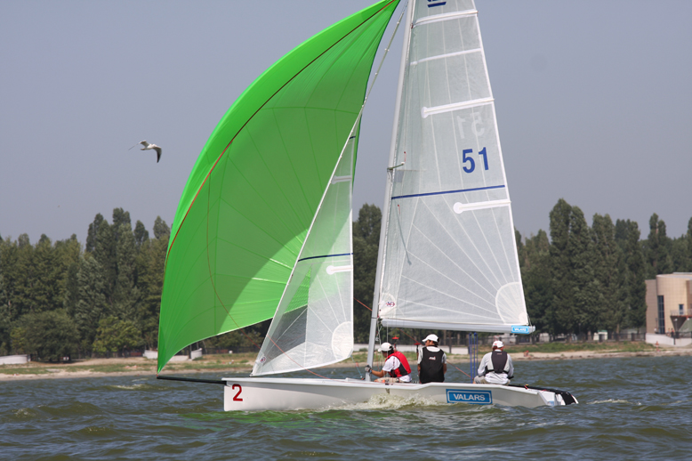 г.Таганрог яхта эМ-Ка, спорт-клуб RUS7, отбор к чемпионату России 2010